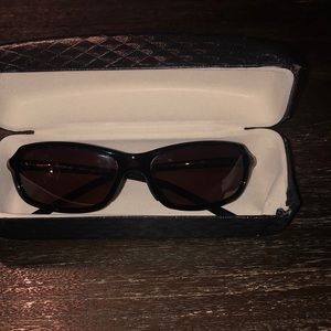 Maui Jim Sunglasses comes with bag and a case